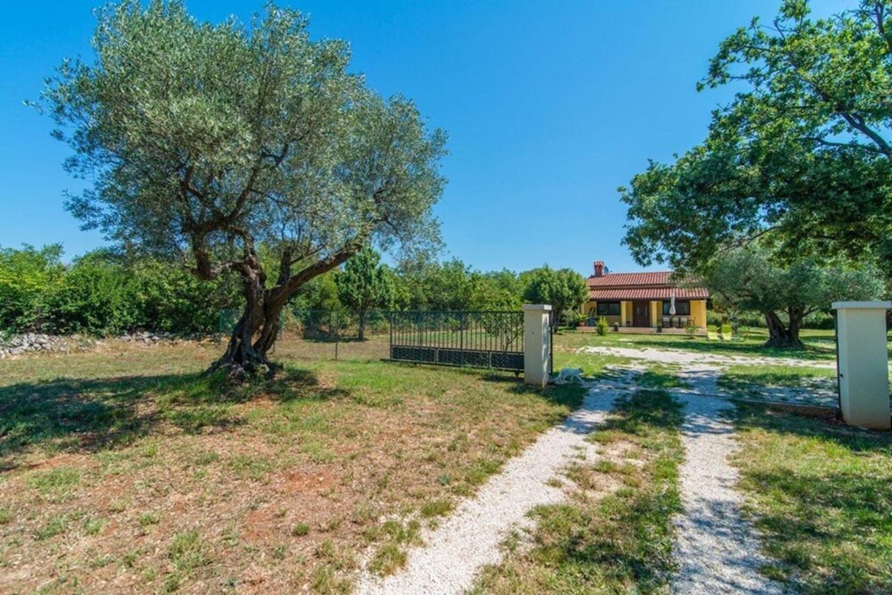 Holiday House Val Vidal Ρόβινι Εξωτερικό φωτογραφία